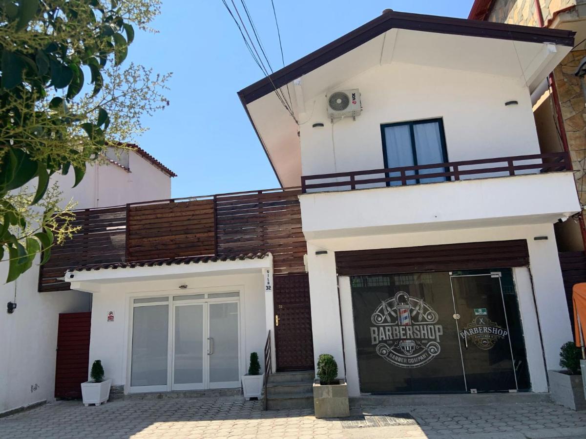 Vila 32 Berat Exterior foto